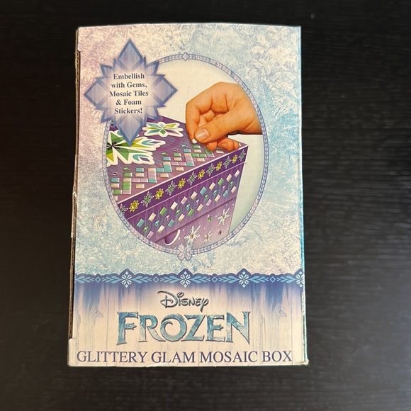 Frozen Glitter Glam Mosaic Box NWOT - Picture 3 of 4
